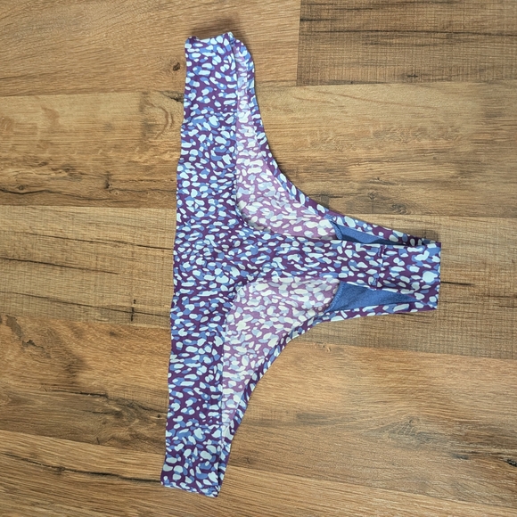 Panties - Picture 2 of 4